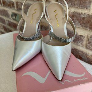Nina Viliana White Satin Rhinestone Strap Dyeable Shoes Heels 7